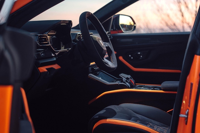 Lamborghini Urus нового поколения останется гибридом, разработка «электрички» отложена