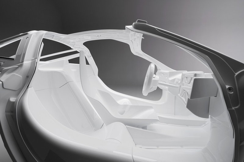 Lanzante 95-59: лёгкий трёхместный суперкар по мотивам гоночного McLaren F1 GTR