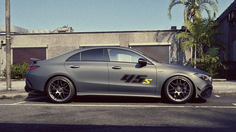 Mercedes-AMG отправляет в отставку CLA 45 S: объявлен старт продаж прощальной версии