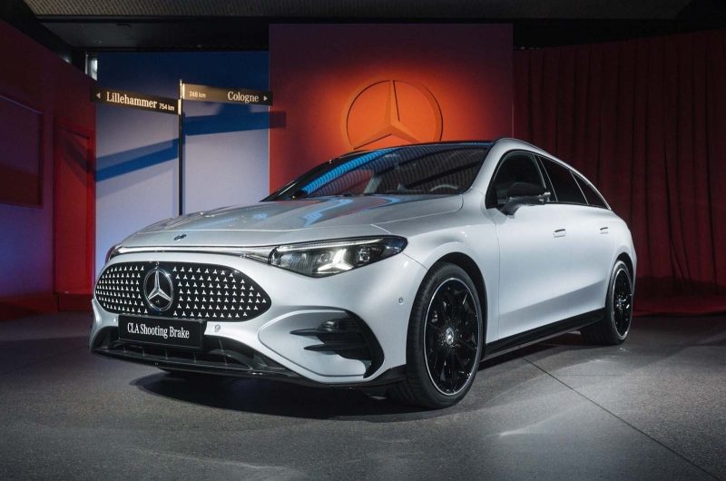 Mercedes-Benz CLA нового поколения: теперь и подросший в габаритах универсал