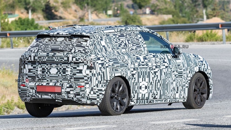 Новый компактный кроссовер Skoda Epiq проехался на камеру