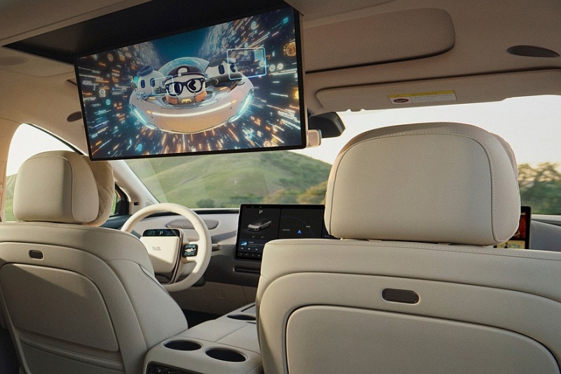 Новый кроссовер Li i8 готовится к старту продаж: рассекречен интерьер