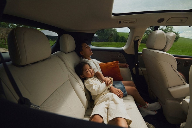 Новый кроссовер Li i8 готовится к старту продаж: рассекречен интерьер