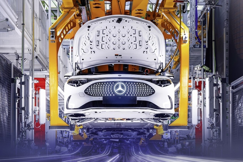 Новый Mercedes-Benz CLA идёт нарасхват, его будут производить круглосуточно