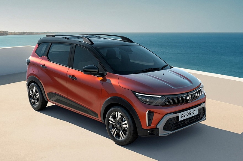 Обновлён дешёвый вэн Renault Triber: более солидный дизайн и старая техника