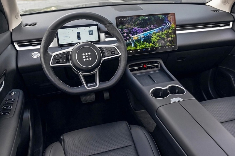 Обновлённый кроссовер Evolute i-Space скоро стартует в России: подробности