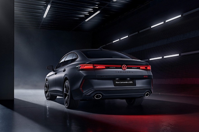 Обновлённый лифтбек Volkswagen Lamando L: раздельные экраны, более мощный мотор и GTS-версия