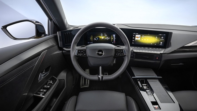 Opel добавил мощности теряющей популярность Астре, не повысив при этом цены