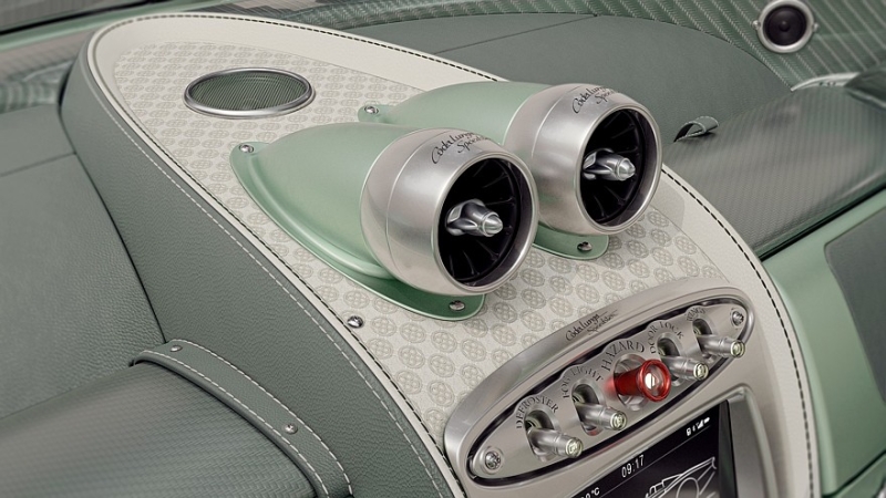 Pagani Huayra Codalunga Speedster: длинный хвост, съёмная крыша и 7-ступенчатая МКП