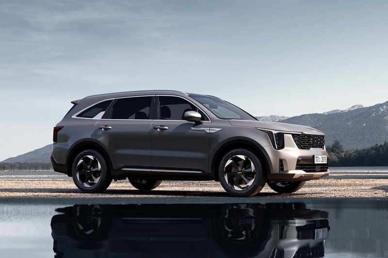 Популярный кроссовер Kia Sorento получил порцию обновок