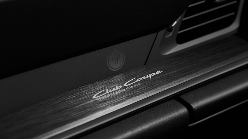 Porsche подготовила юбилейную спецверсию 911 Club Coupe для избранных