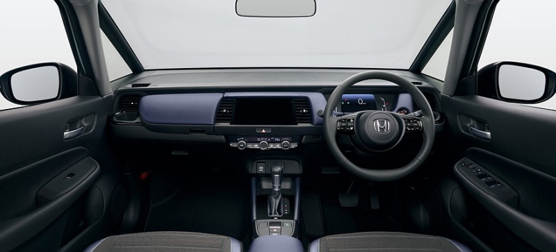 «Приподнятый» хэтчбек Honda Fit Crosstar получил скромные обновки и подорожал