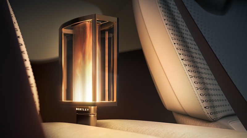 Программный концепт Bentley EXP 15: асимметричное кросс-купе без круглых фар