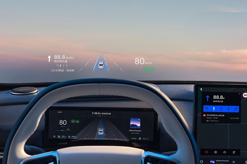 Седан Geely Galaxy A7 выходит на рынок: размером с Toyota Camry, но гораздо дешевле