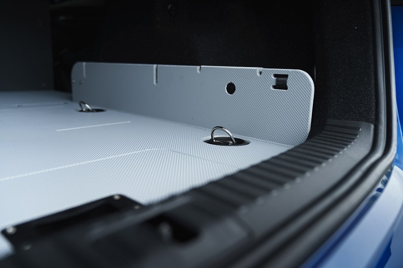 Skoda Enyaq Cargo: британцы превратили кроссовер в фургон