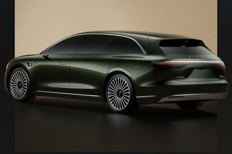 Большой универсал Stelato S9T от Huawei и BAIC: показан интерьер