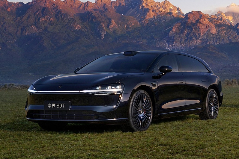 Большой универсал Stelato S9T от Huawei и BAIC: показан интерьер