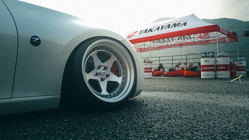 Дрифт как по маслу: Takayama поддержала фестиваль автомобильной культуры Grounded
