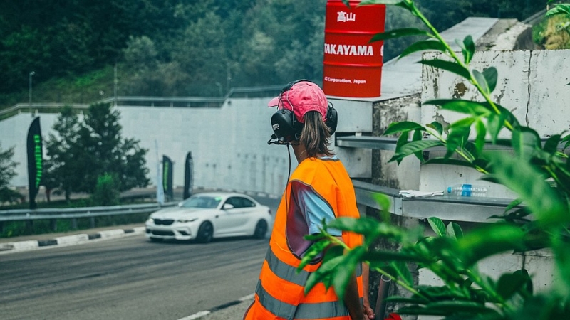 Дрифт как по маслу: Takayama поддержала фестиваль автомобильной культуры Grounded