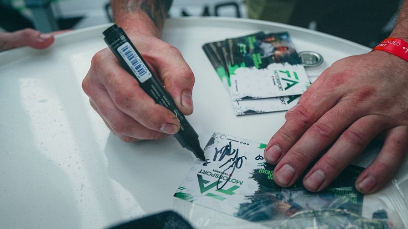 Дрифт как по маслу: Takayama поддержала фестиваль автомобильной культуры Grounded