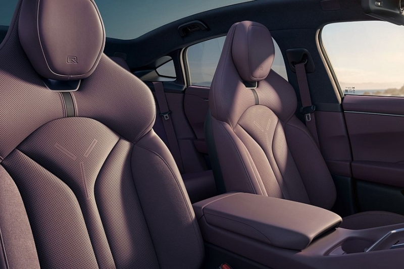 Эффектный лифтбек Xpeng P7 вызвал ажиотажный спрос после премьеры