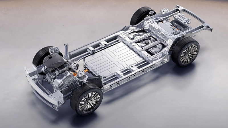 Флагманский кроссовер Geely Galaxy M9: отличный баланс цена/оснащение и ажиотаж