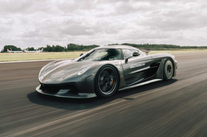 Koenigsegg Jesko Absolut установил новый рекорд 0-400-0, утерев нос Rimac Nevera R