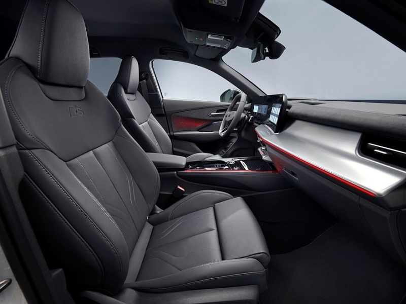 Новый Audi Q3 обзавёлся купеобразной версией Sportback: профиль ниже, цены выше