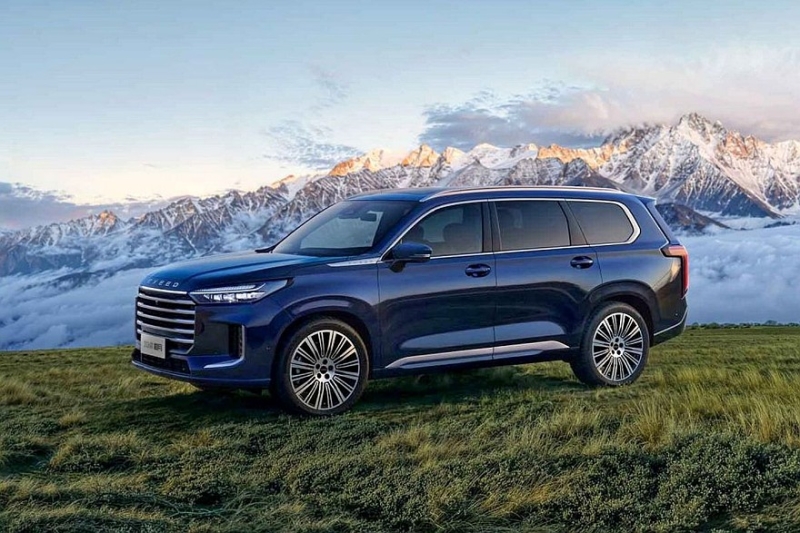 Обновлённый Exeed VX: теперь и чисто бензиновый кроссовер