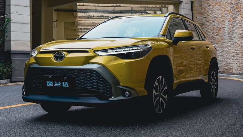 Обновлённый кроссовер Toyota Frontlander: первые изображения