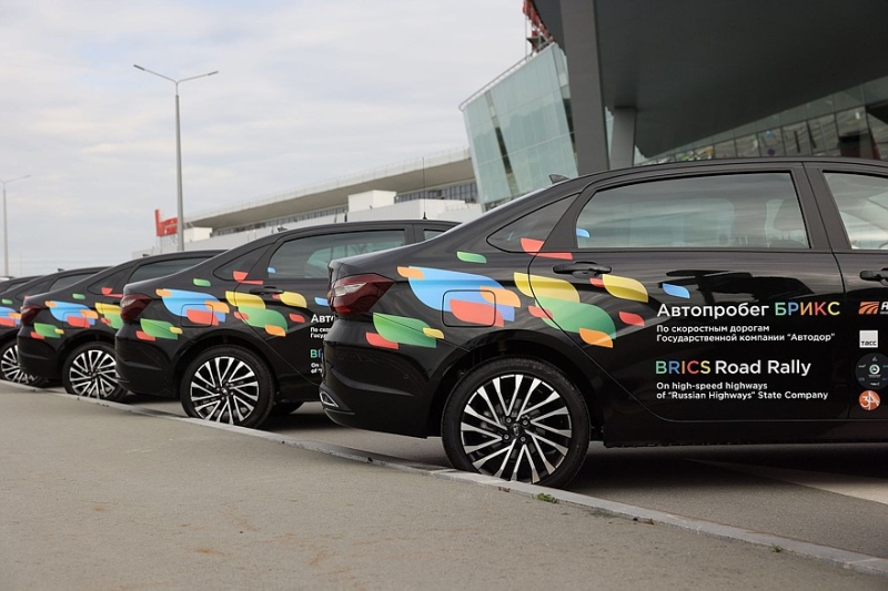 От Урала до столицы: гости из 20 стран приняли участие в Автопробеге БРИКС
