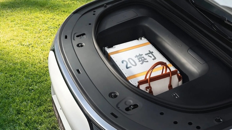 Ставший хитом гибридный кроссовер AITO M8 обрёл чисто электрическую версию