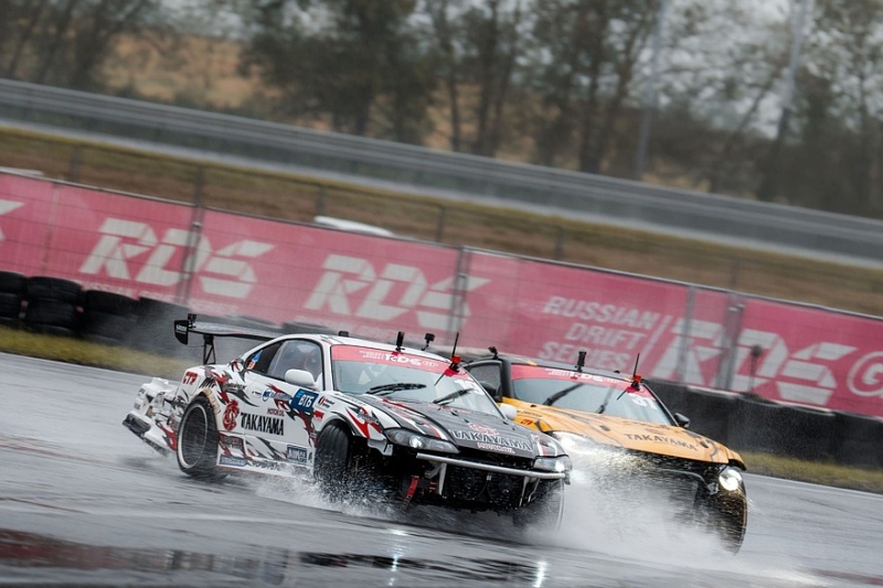 Тимофей Добровольский в сложнейших условиях одержал дебютную победу в RDS GP на «Красном кольце»