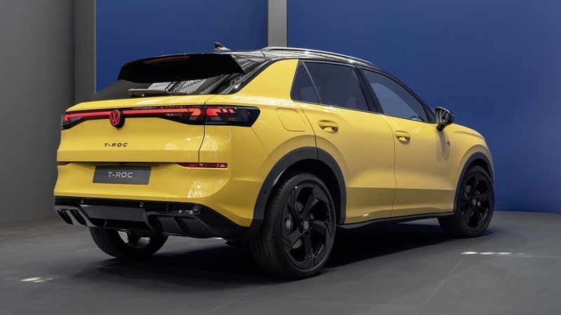 Volkswagen рассекретил кроссовер T-Roc нового поколения, цена известна