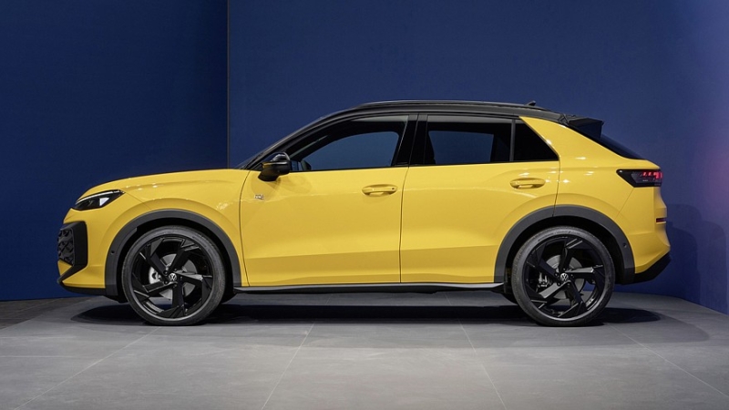 Volkswagen рассекретил кроссовер T-Roc нового поколения, цена известна