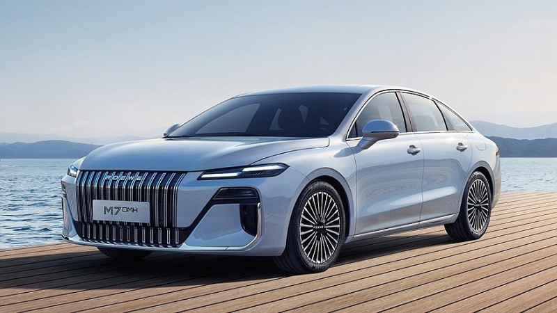 Бизнес-седан Roewe M7 выходит на рынок: дёшево и при этом богато