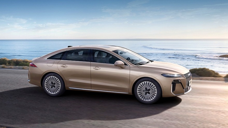 Бизнес-седан Roewe M7 выходит на рынок: дёшево и при этом богато