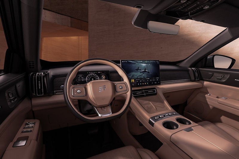 Большой кроссовер Jetour X70L предложен с двумя моторами на выбор