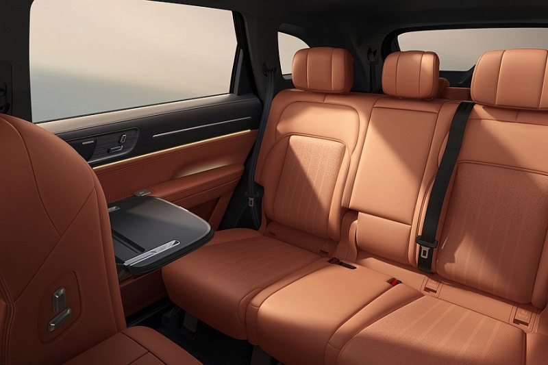 Большой кроссовер Jetour X70L предложен с двумя моторами на выбор