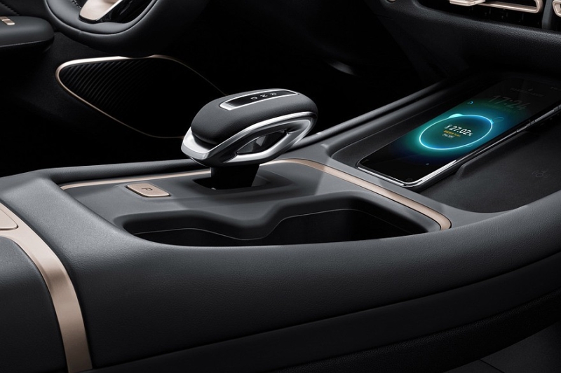 Changan Eado, он же Lamore или Uni-L: седан с новым салоном доступен сразу со скидками