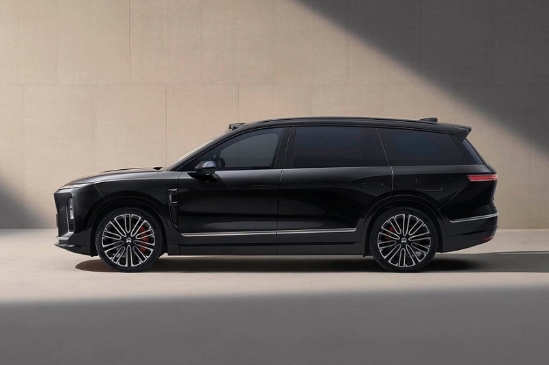 Флагманский кроссовер Nio ES8 нового поколения поступил в продажу: мощнее и дешевле