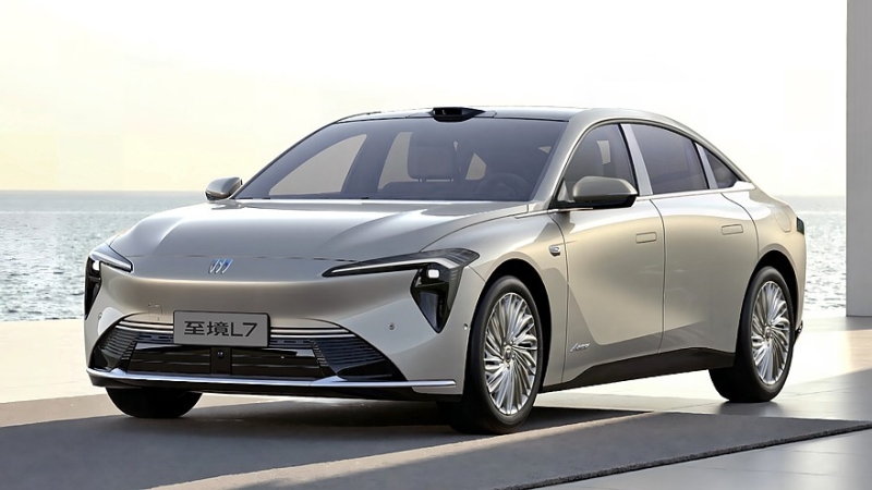 Китайский Buick Electra L7 готовится к премьере: библиотечная тишина и мощная «музыка»