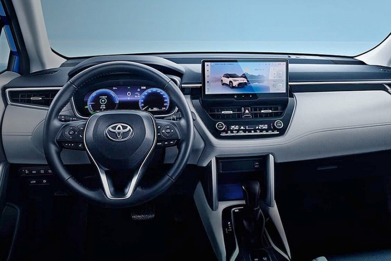 Кроссовер Toyota Frontlander после рестайлинга отдалился от Corolla Cross