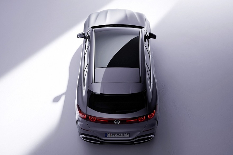 Mercedes-Benz GLC with EQ Technology: 800 вольт, пиксельный «гриль» и фоторамка в «базе»