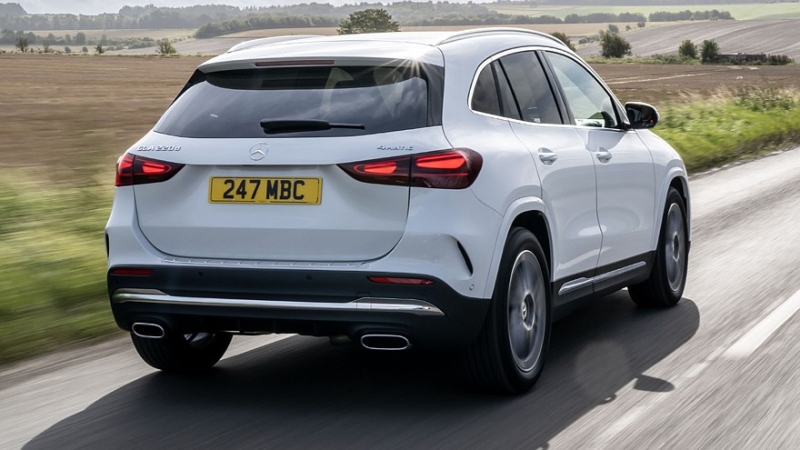 Новый Mercedes-Benz GLA: первые изображения