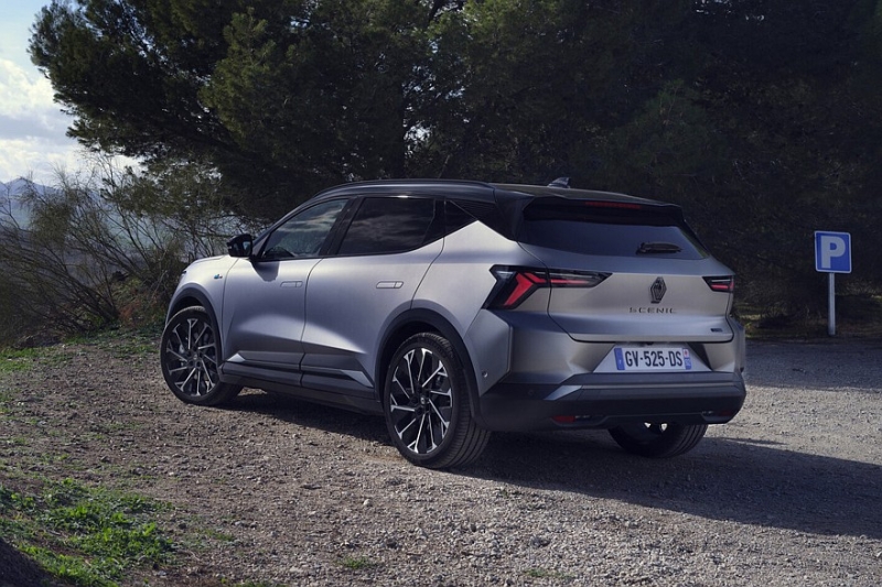 Новый Mitsubishi Eclipse Cross на базе Renault стартует с топовой начинкой