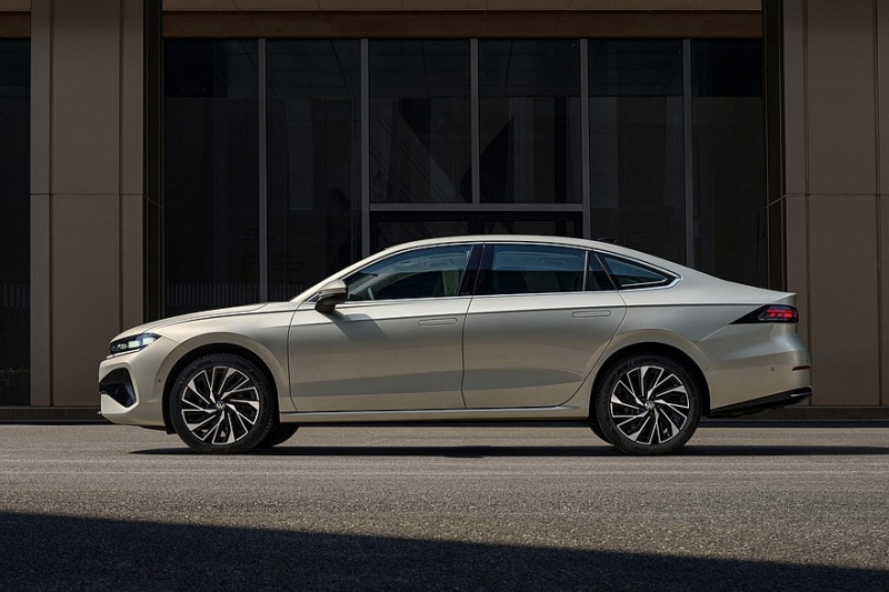 Новый Volkswagen Sagitar L доступен к заказу: аналог Jetta оказался дешевле предшественника