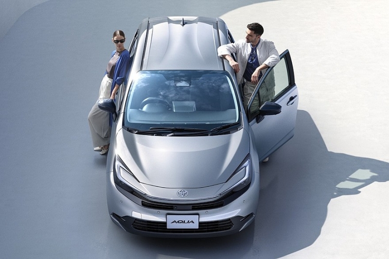 Обновлён хэтч Toyota Aqua: облик в стиле старших моделей и расширенный список оборудования