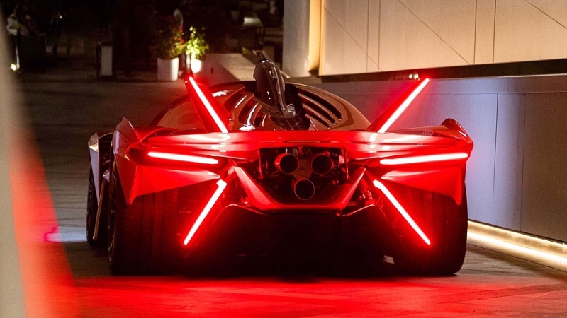 Похожий на ксеноморфа суперкар Apollo Evo с мотором V12 показался в серийном виде
