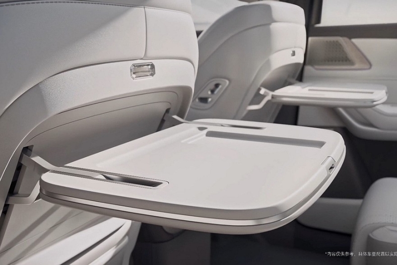 Представлен кроссовер Denza N8L от BYD: младший, но не менее роскошный